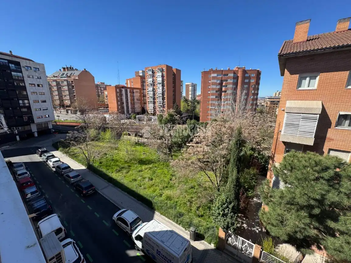 Flat for sale in Bellas Vistas