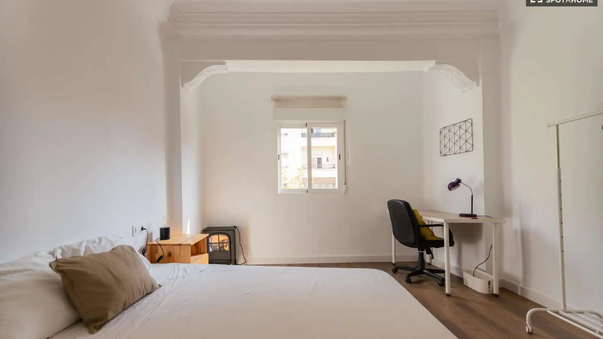 Habitación de Piso para compartir en  Valencia Capital con Aire acondicionado, Terraza y Amueblado