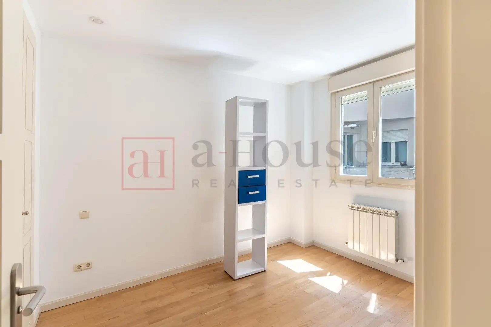 Schlafzimmer von Wohnung zum Verkauf in Madrid mit Klimaanlage, Heizung und Privatgarten