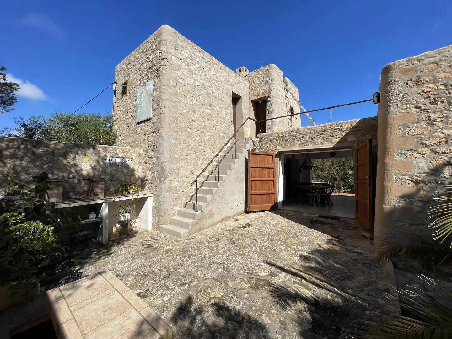 Vista exterior de Casa o xalet en venda en Formentera amb Jardí privat, Terrassa i Piscina