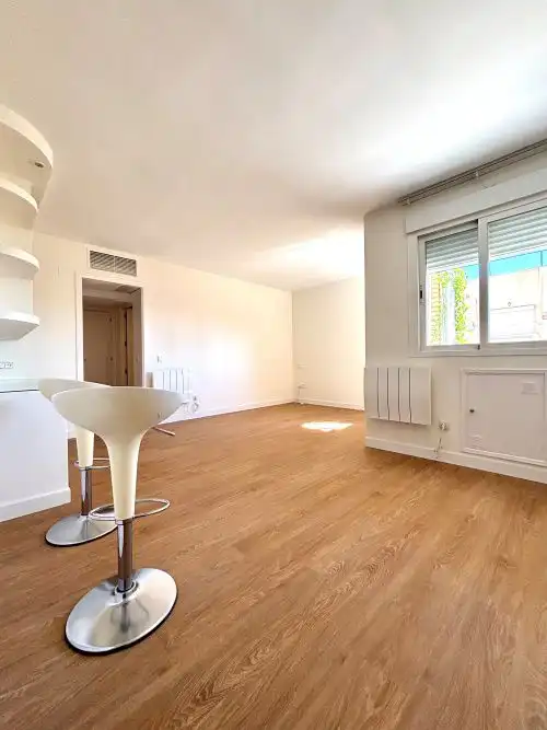 Living room of Flat for rent in Chamberí