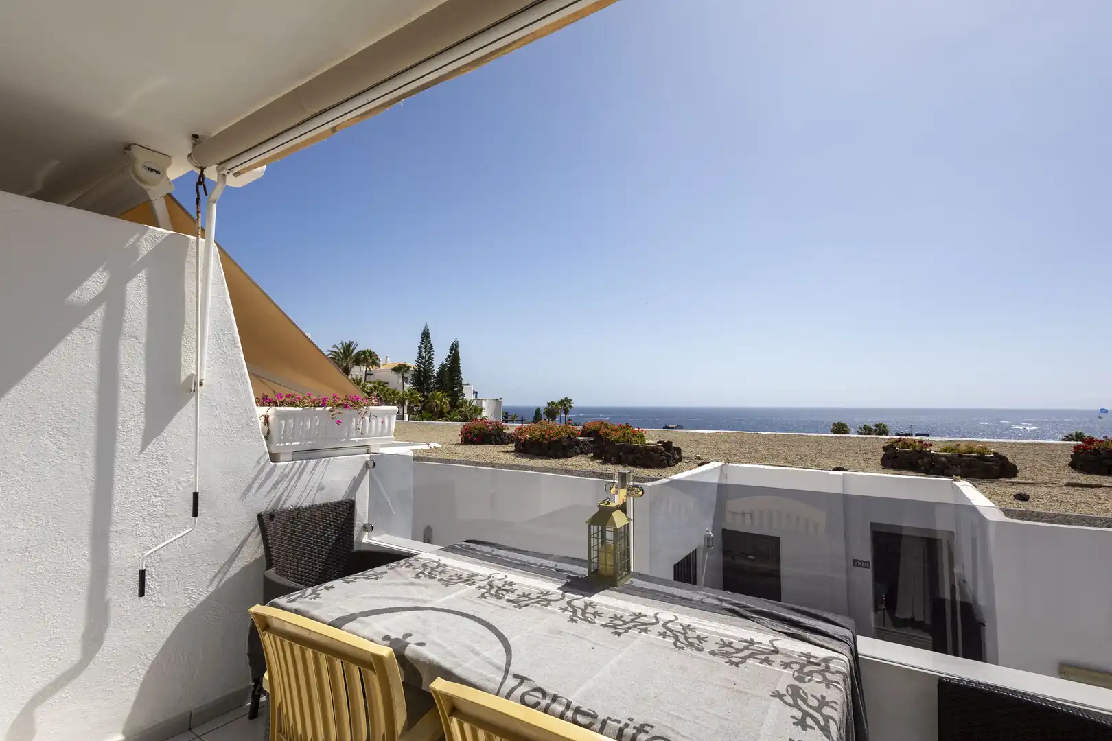 Terrassa de Pis en venda en Adeje amb Aire condicionat, Terrassa i Piscina