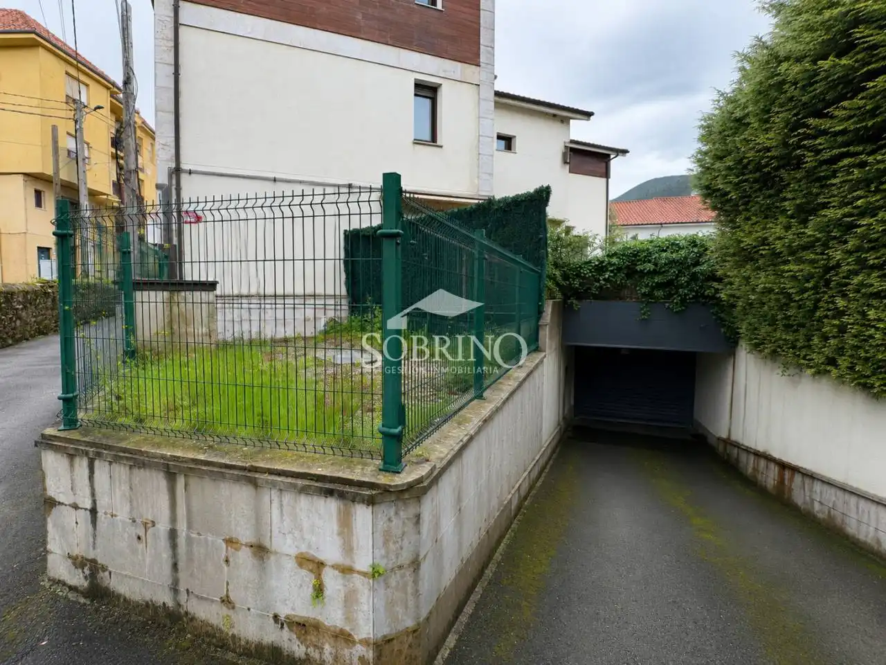 Parkplatz von Wohnung zum Verkauf in Llanes mit Parkett und Terrasse