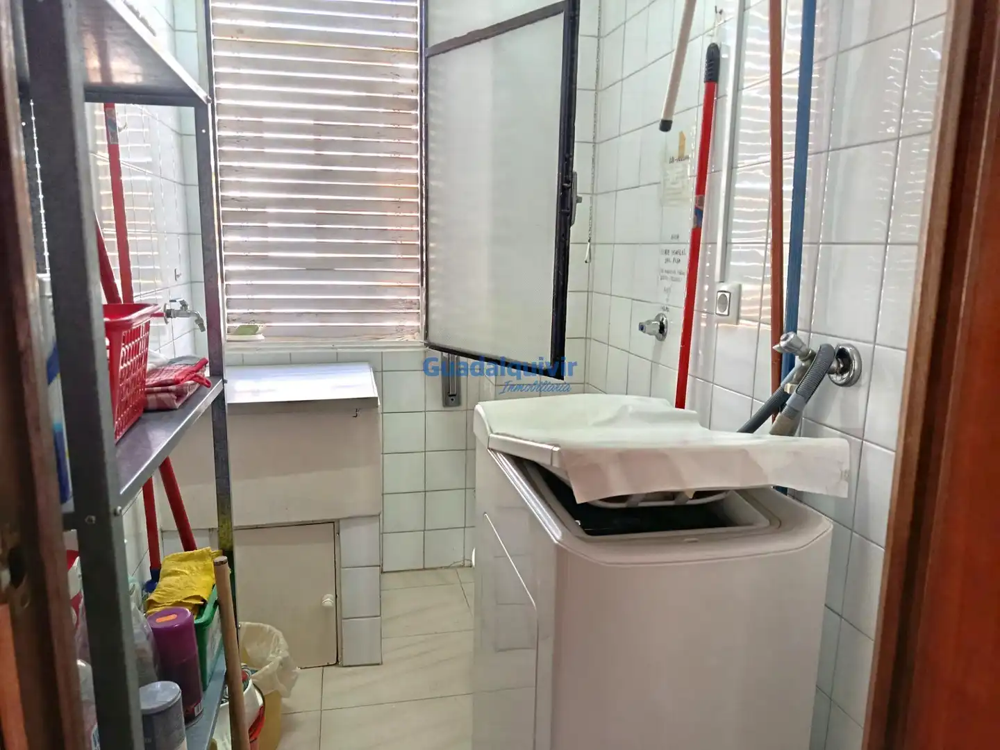 Bany de Pis de lloguer en Sevilla amb Aire condicionat, Jardí privat i Terrassa