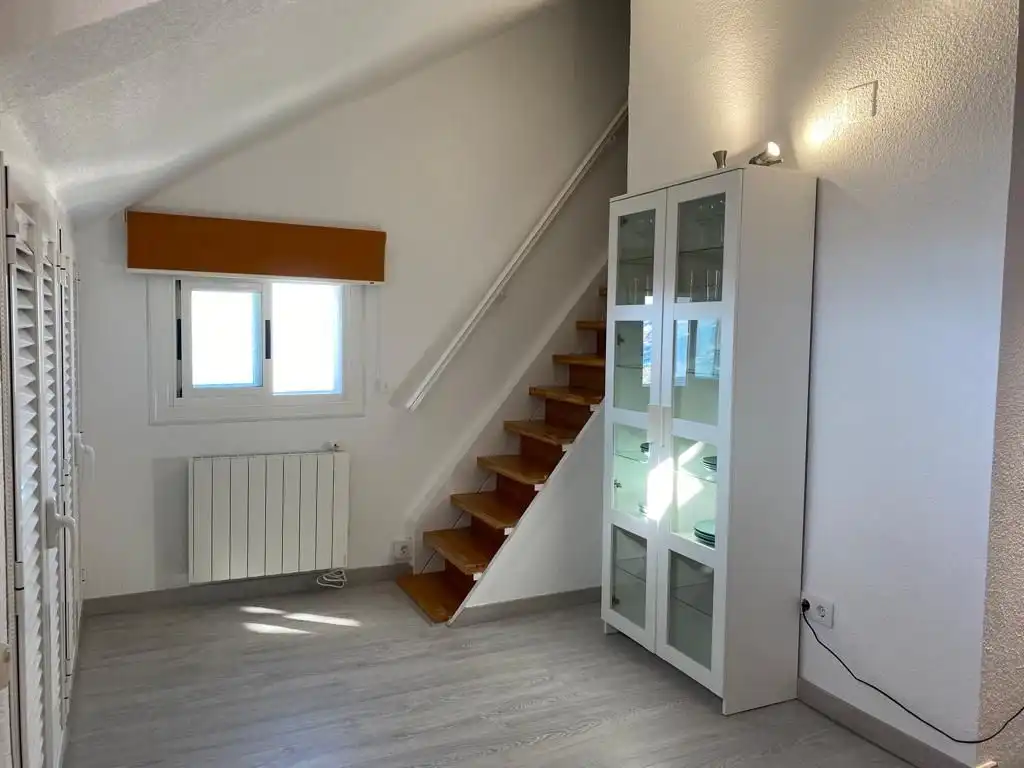 Flat for sale in Calle de la Fuente del Tesoro, 573, Zona alta