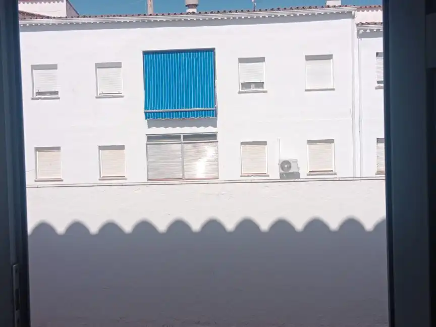 Vista exterior de Dúplex en venda en Los Santos de Maimona amb Jardí privat, Terrassa i Traster