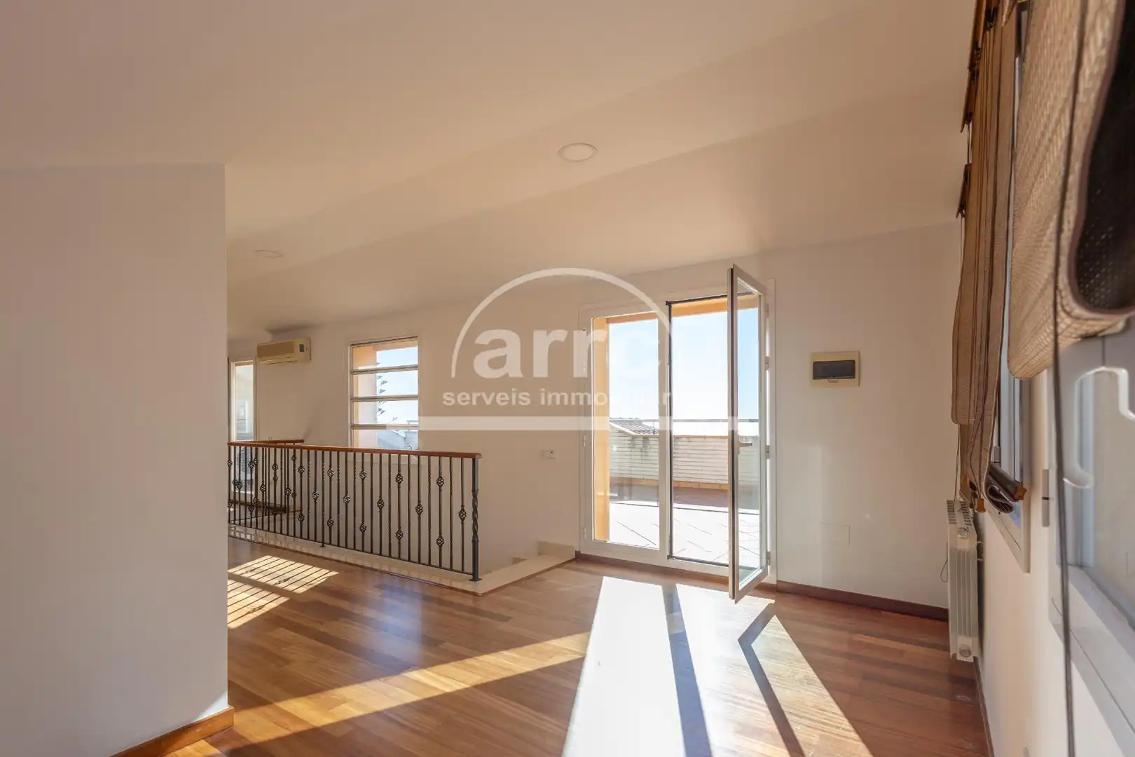 Living room of Houses for sale in Vilassar de Dalt  with Air Conditioner, Heating and Private garden