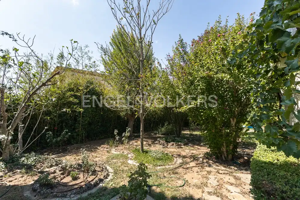 Casa o chalet en venta en Requena con Aire acondicionado, Calefacción y Jardín privado