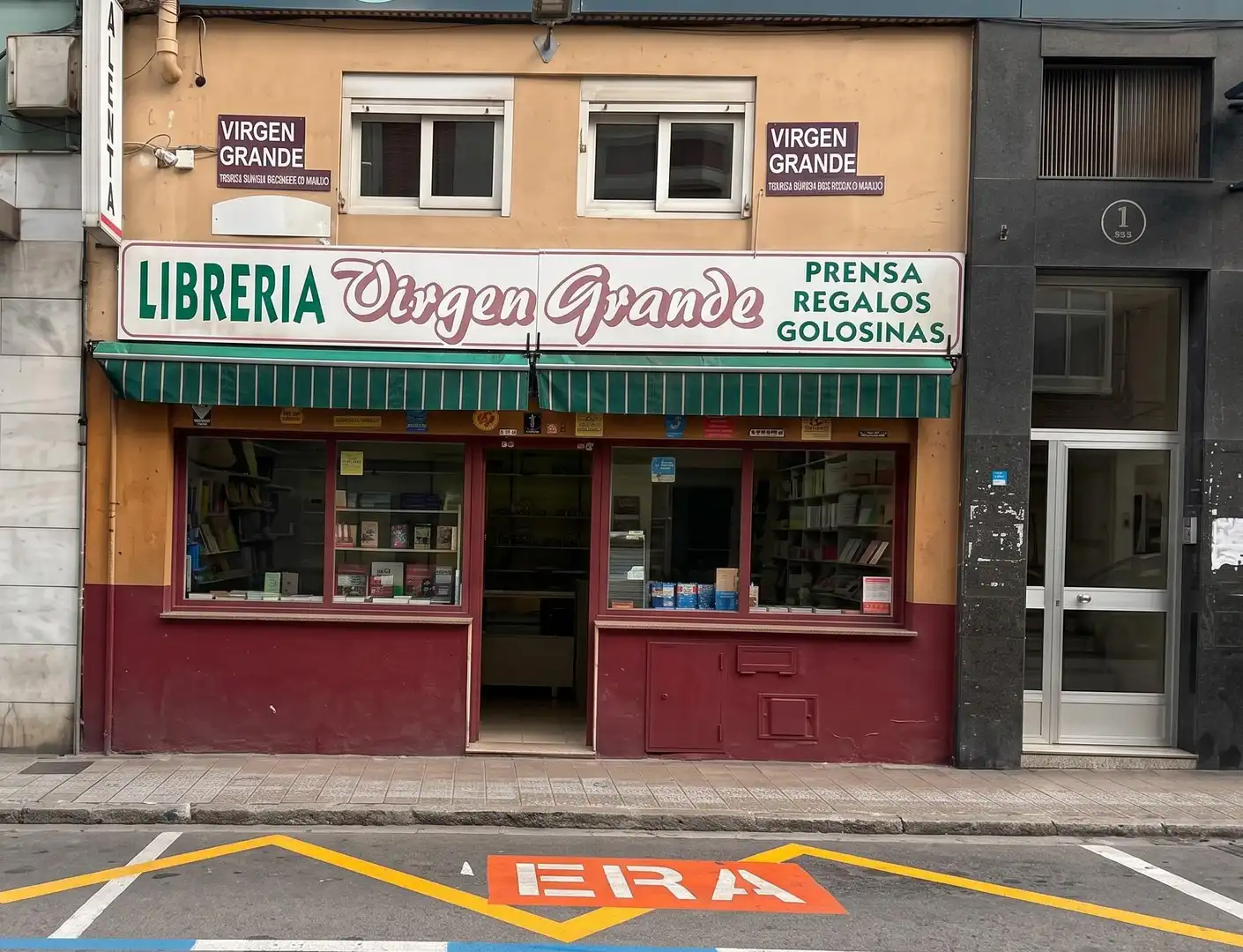 Locale commerciale in vendita a Calle Augusto G. Linares