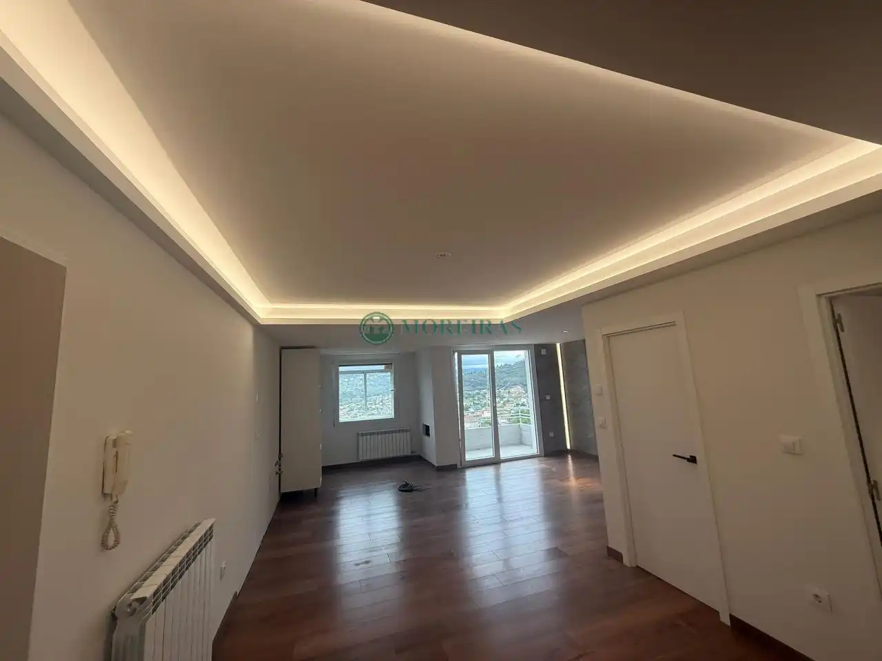 Sala d'estar de Pis en venda en Ourense Capital  amb Calefacció i Traster