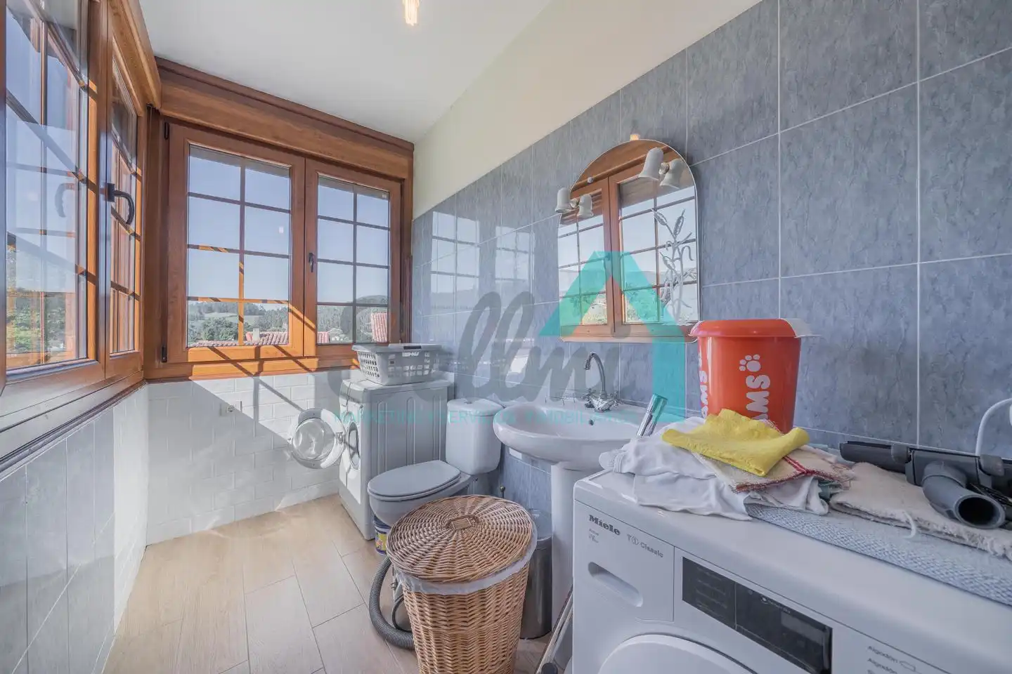 Bathroom of Houses for sale in Pravia  with Heating, Private garden and Parquet flooring