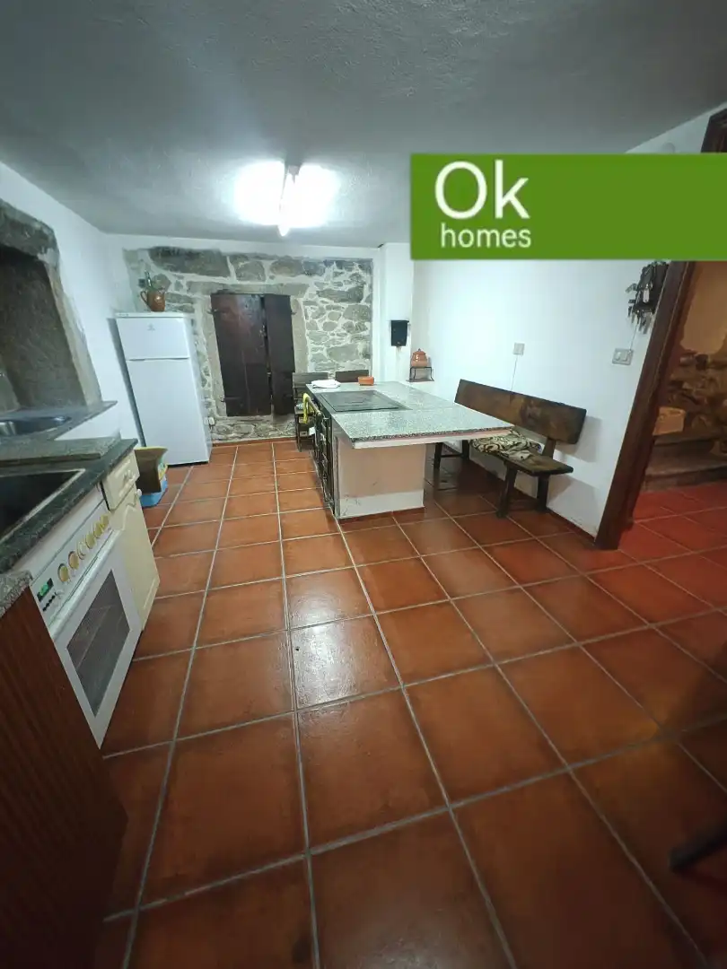 Casa rustica con giardino in vendita a Friol, imagen 5