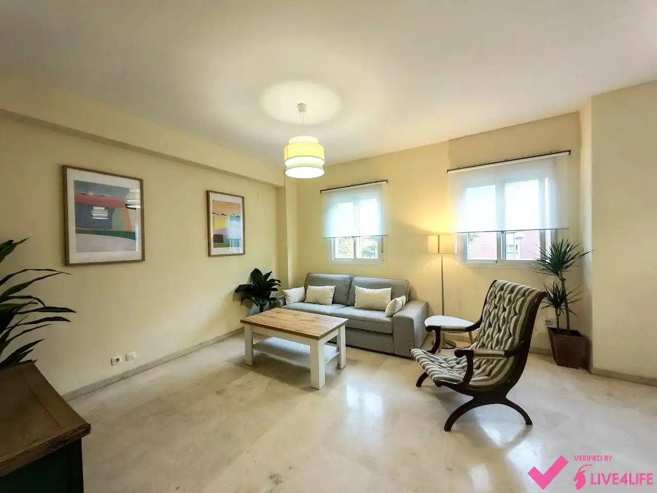 Wohnzimmer von Maisonette zur Miete in Sevilla mit Klimaanlage, Terrasse und Möbliert