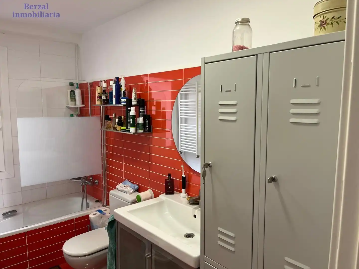 Bathroom of Flat for sale in  Logroño  with Air Conditioner, Heating and Terrace