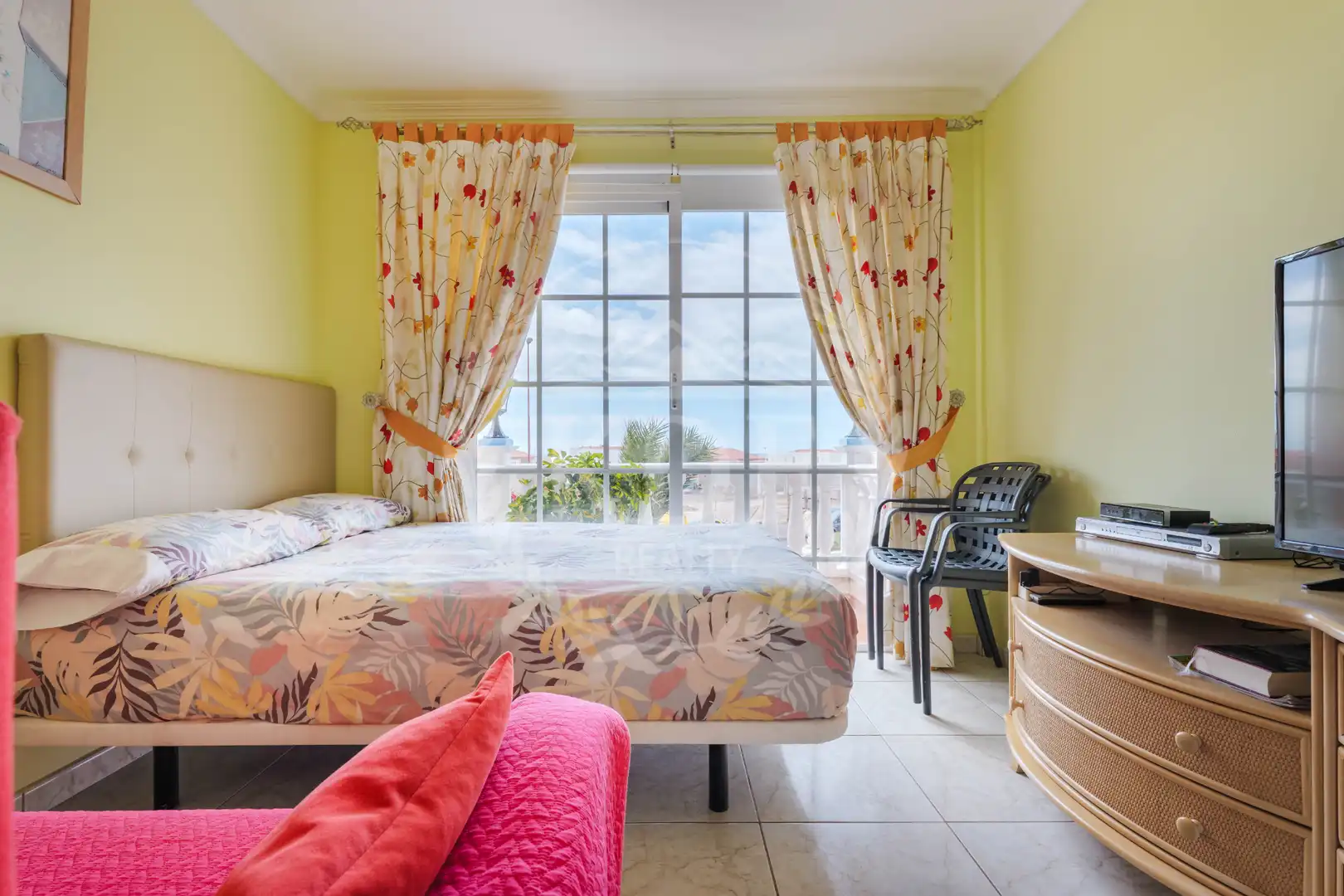 Habitación de Casa o chalet en venta en Granadilla de Abona con Aire acondicionado, Calefacción y Jardín privado