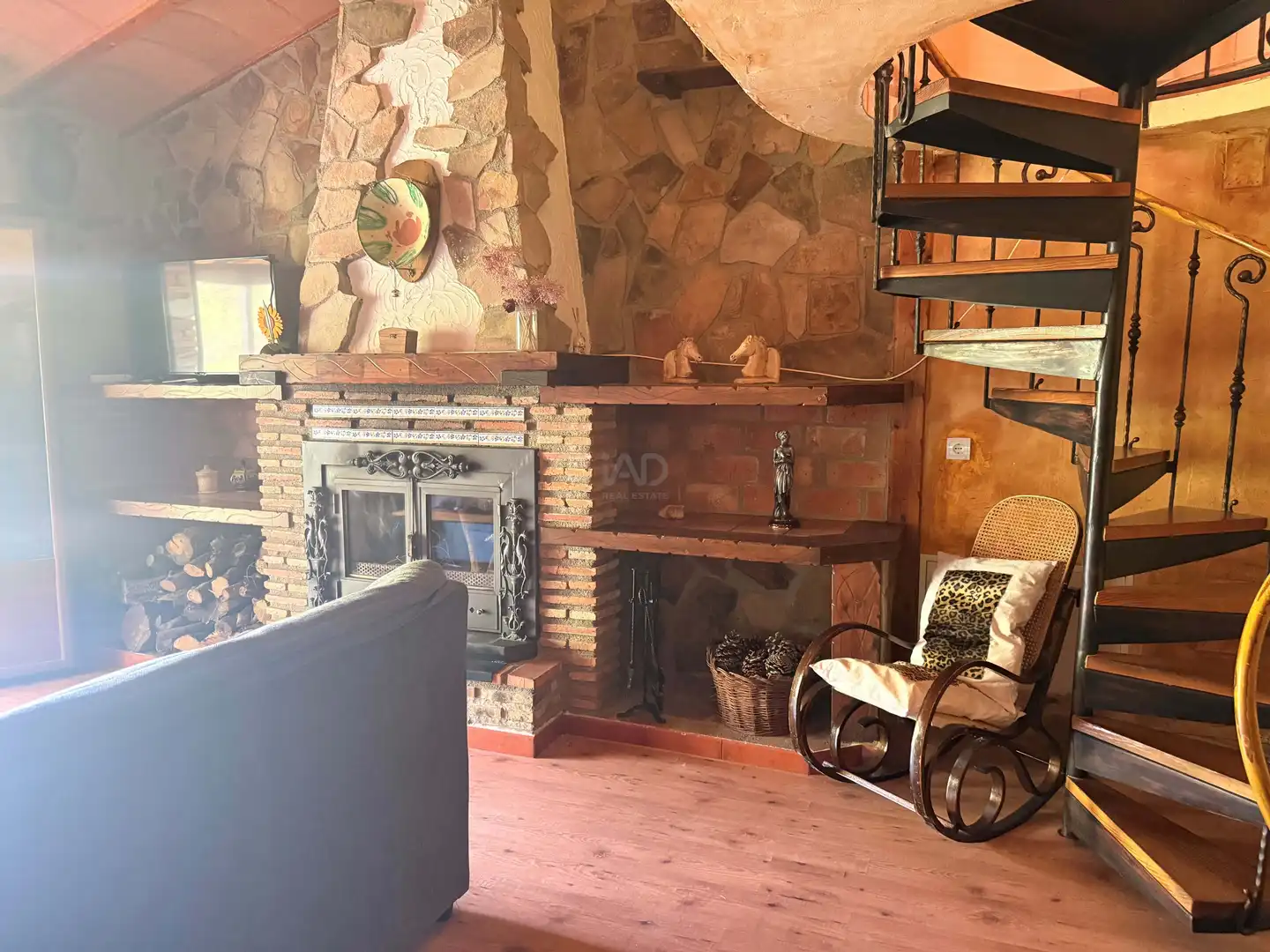 Wohnzimmer von Gebäude zum Verkauf in Siles