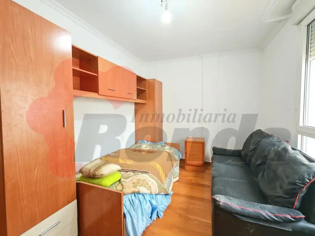 Dormitori de Apartament de lloguer en Lugo amb Moblat