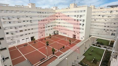 Foto 2 de Pis en venda a Calle Felipe Oya Rodríguez, Renfe - Bulevar 1ª y 2ª Fase,  Jaén Capital