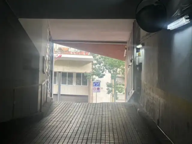 Garaje en venta en Barcelona con Alarma