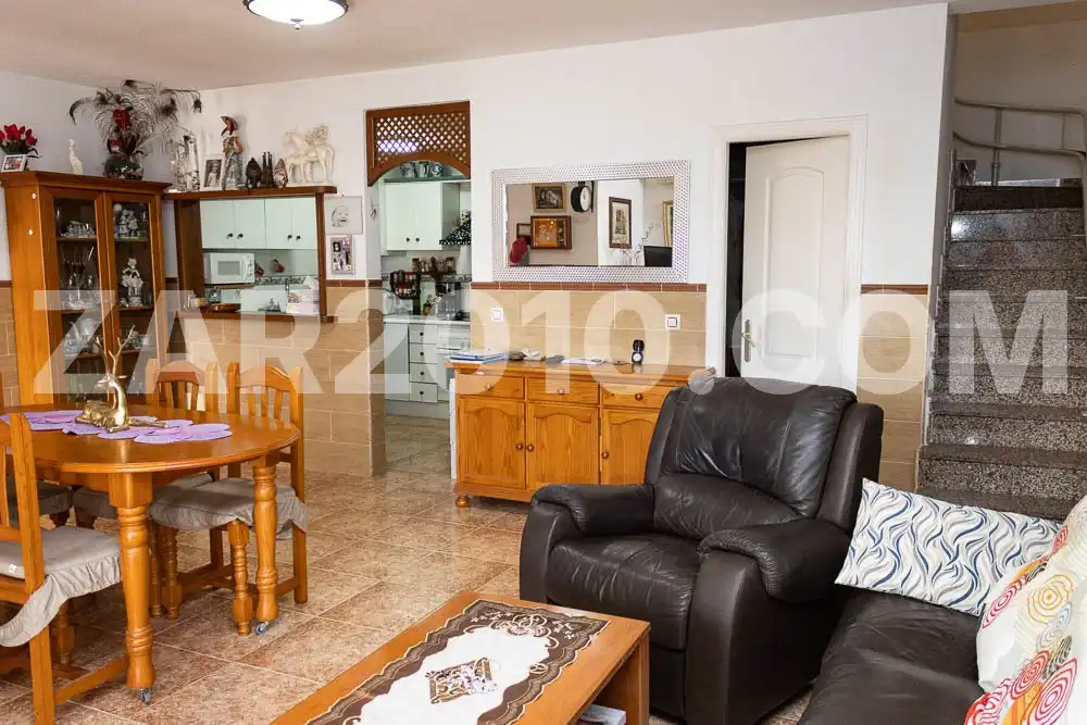 Chalet con piscina en venta en Avenida Juan Sebastián Elcano, imagen 8