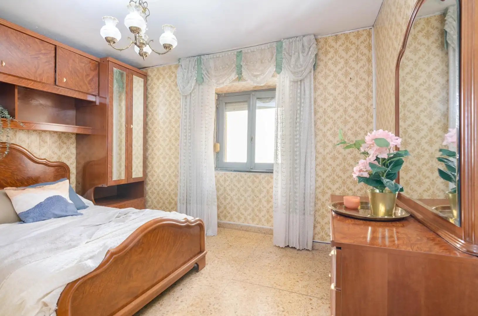 Casa adosada en venta en CIMADEVILLA, 28, Tineo