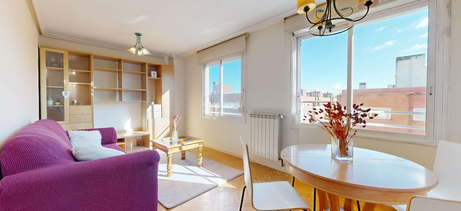 Living room of Flat to rent in  Madrid Capital  with Air Conditioner, Heating and Private garden