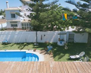 Piscina de Casa o xalet en venda en Barbate amb Terrassa, Piscina i Moblat