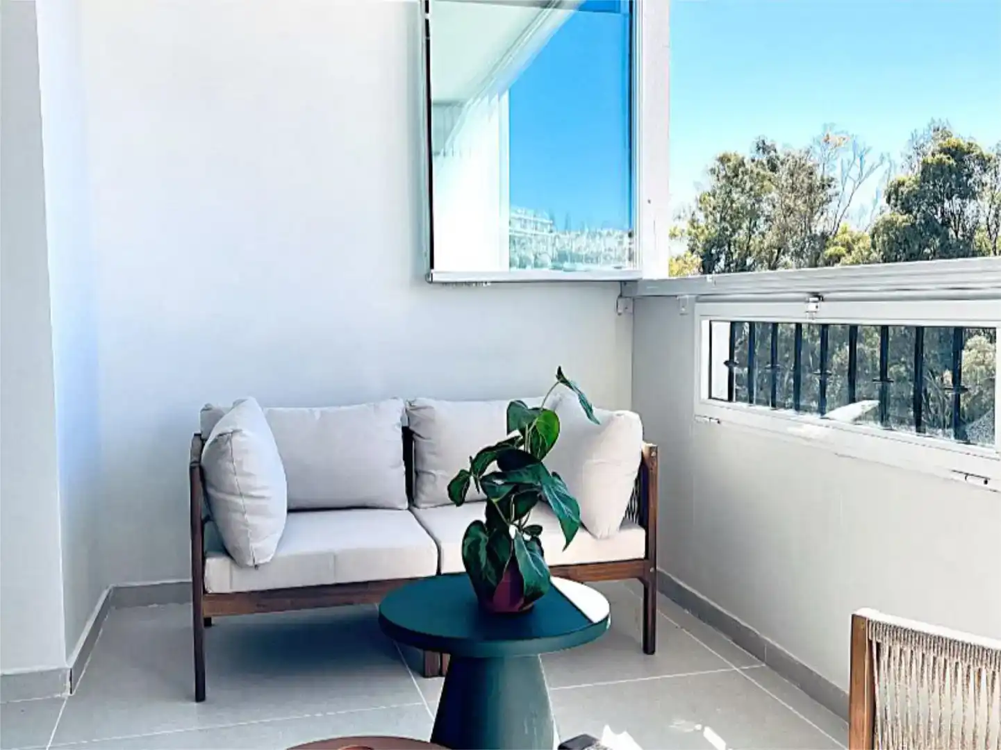 Balcony of Flat for sale in Fuengirola  with Air Conditioner, Swimming Pool and Balcony