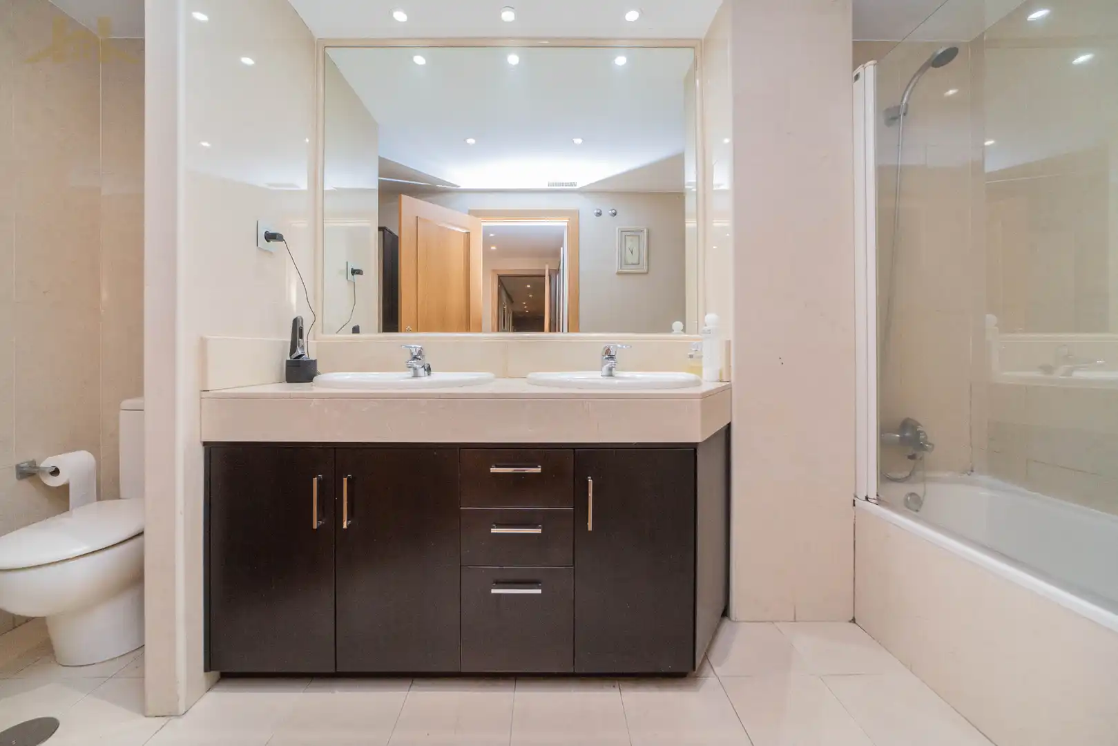 Badezimmer von Erdgeschoss zum Verkauf in Las Rozas de Madrid