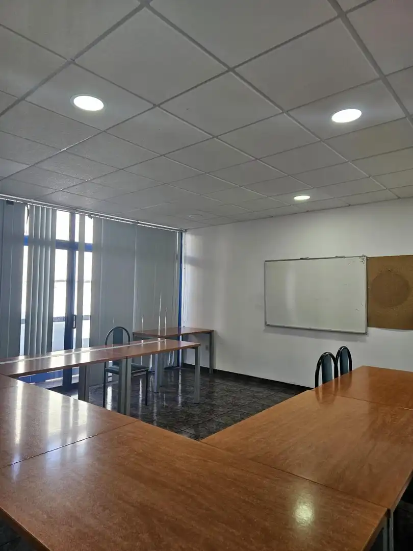 Business premises for sale in Centre
