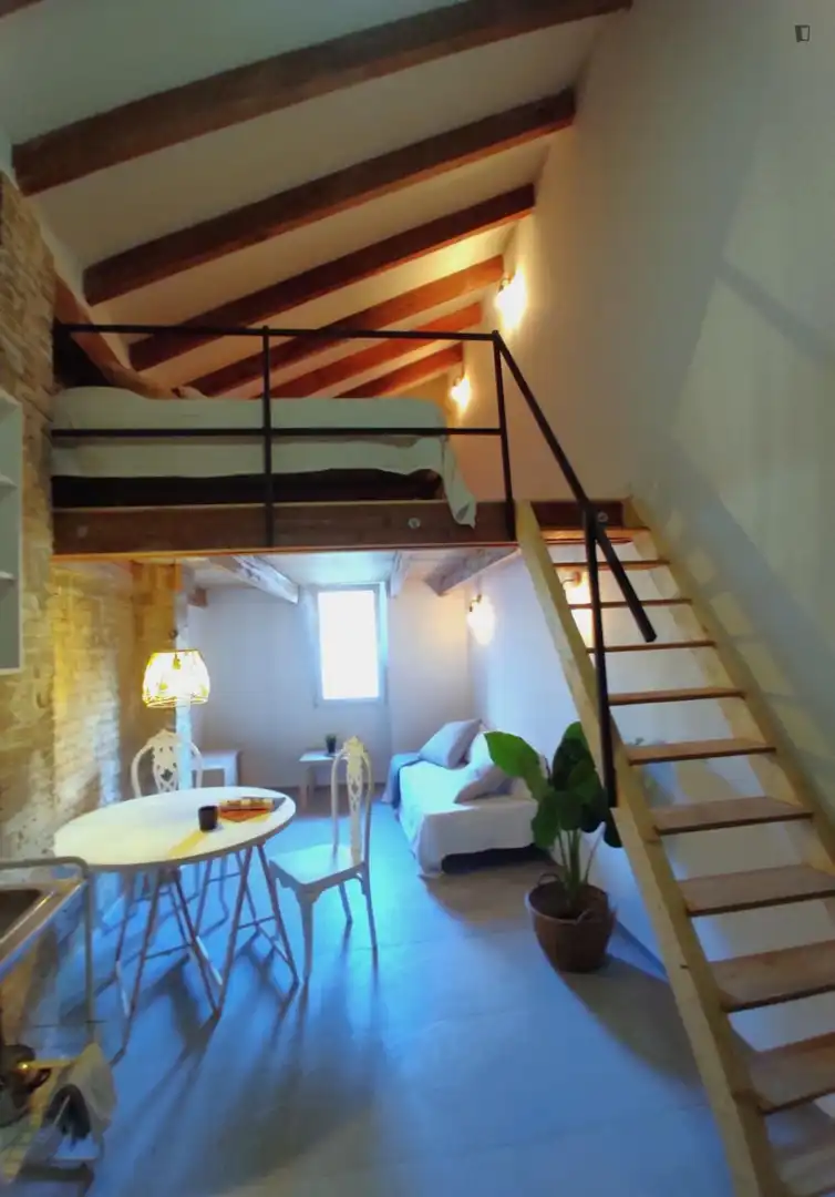 Wohnung zur Miete in Barrio de Benicalap
