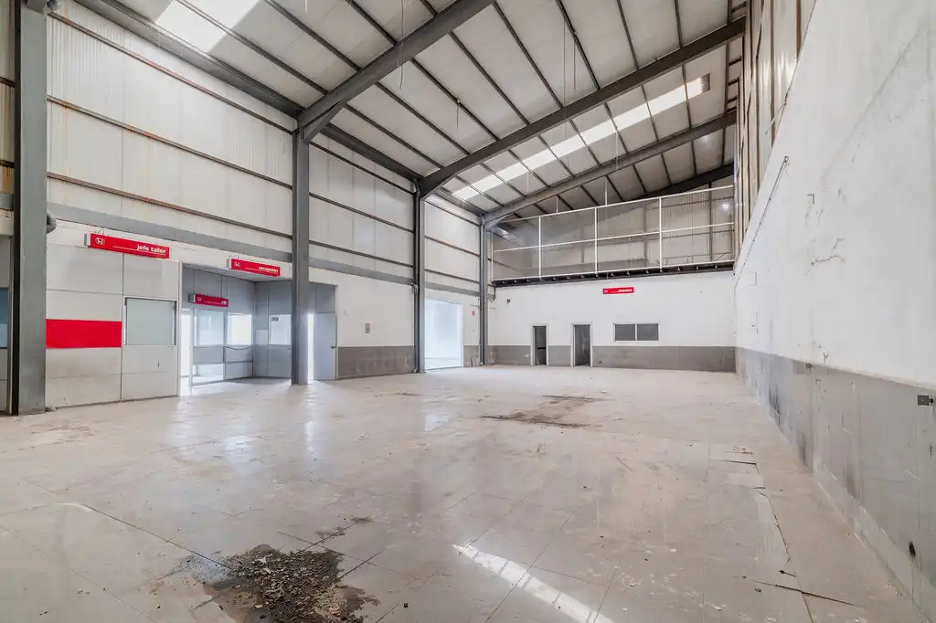 Nau industrial en venda a C/ Siete Picos, Pol. Ind. El Cerro, imagen 18