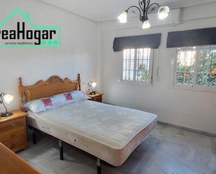 Bedroom of Flat to rent in  Sevilla Capital  with Air Conditioner, Furnished and Washing machine