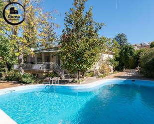 Piscina de Casa o xalet en venda en  Granada Capital amb Terrassa i Piscina