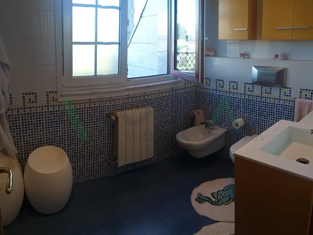 Baño de Piso en venta en Lugo con Terraza y Balcón