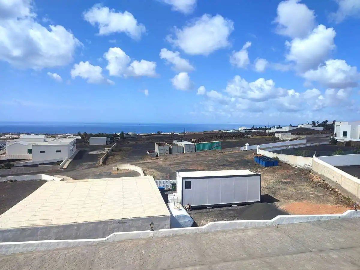 Vista exterior de Casa o chalet en venta en Tías con Jardín privado, Terraza y Amueblado