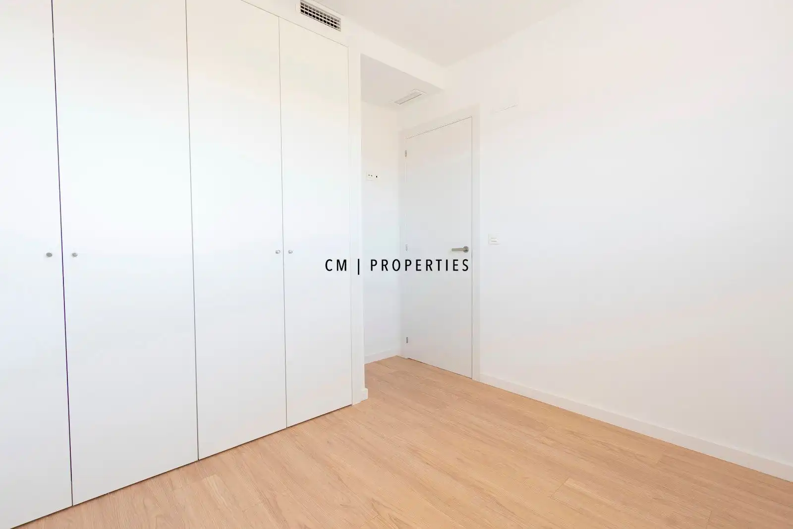 Bedroom of Attic for rent in Sagunto / Sagunt  with Air Conditioner, Heating and Parquet flooring