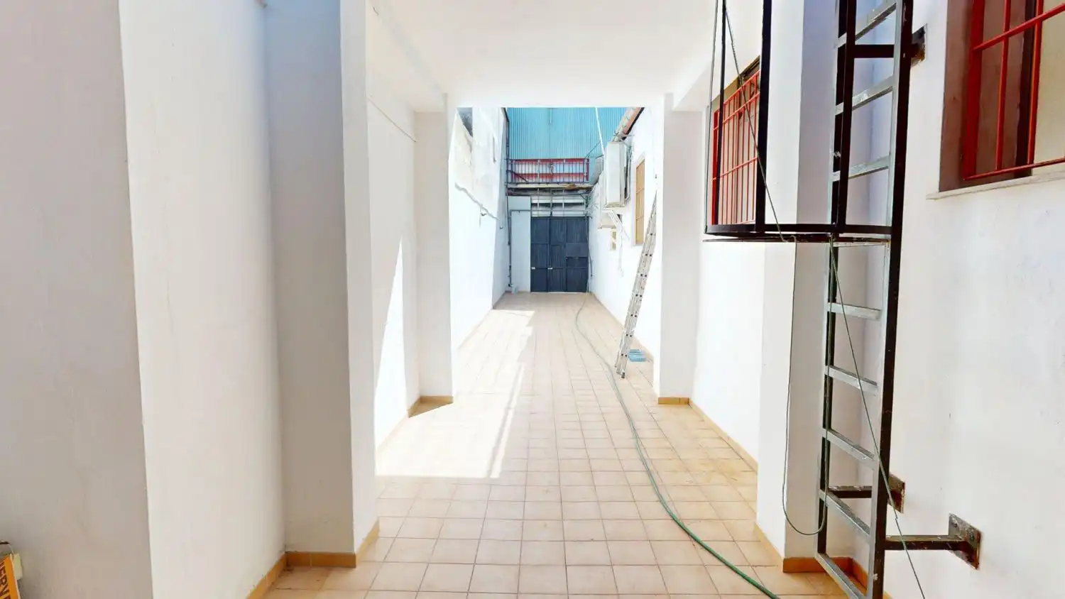 Nave industrial de alquiler en La Rinconada