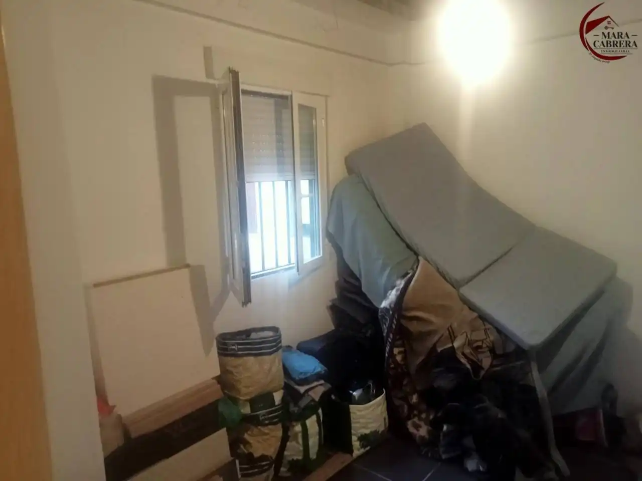 Schlafzimmer von Haus oder Chalet zur Miete in Ador mit Terrasse und Möbliert