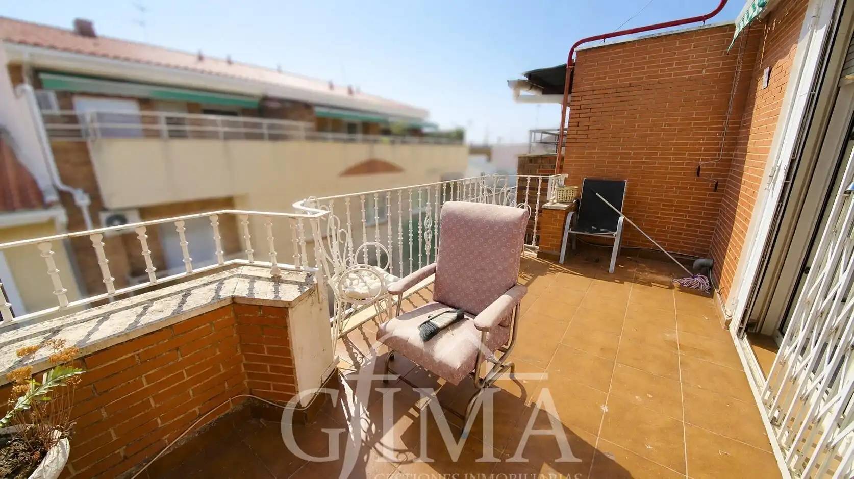 Balcony of Attic for sale in Tomelloso  with Heating, Terrace and Furnished