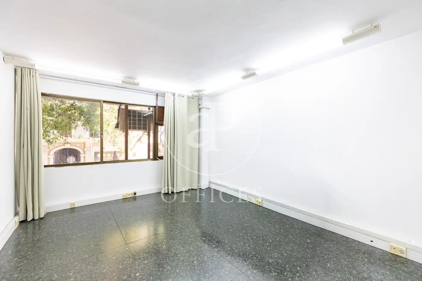 Bureau avec ascenseur à vendre à Carrer del Comte Borrell, imagen 2