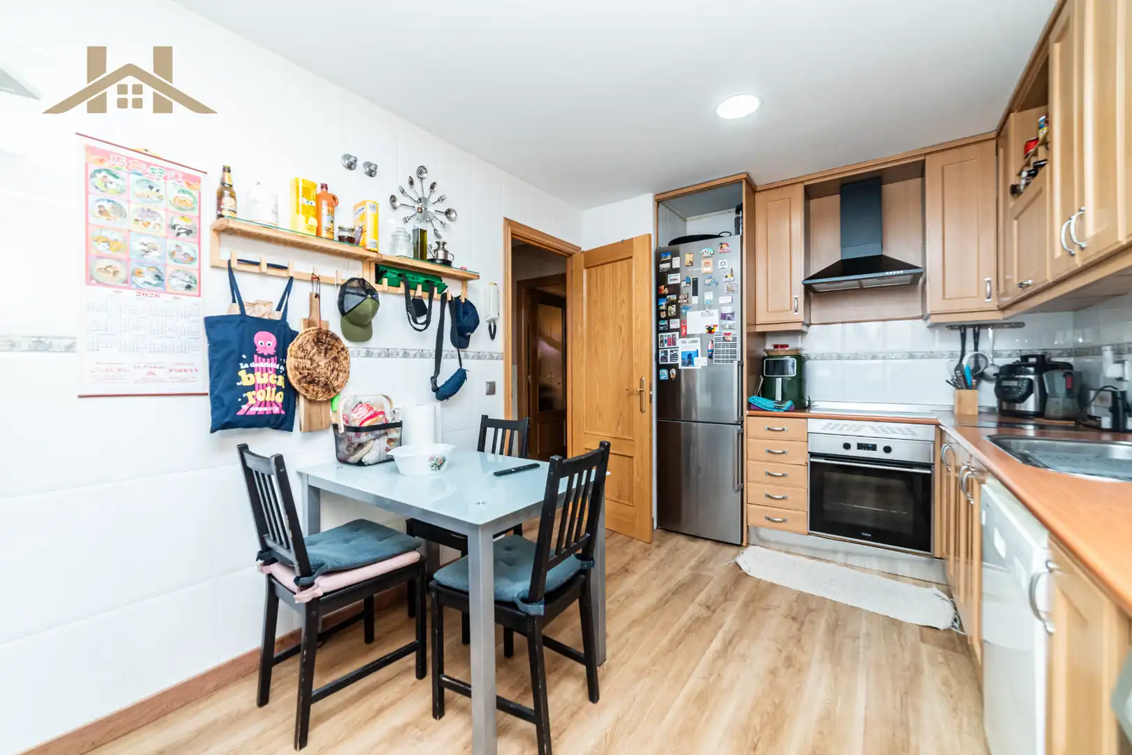 Cocina de Casa adosada en venta en Ciempozuelos con Aire acondicionado, Calefacción y Jardín privado