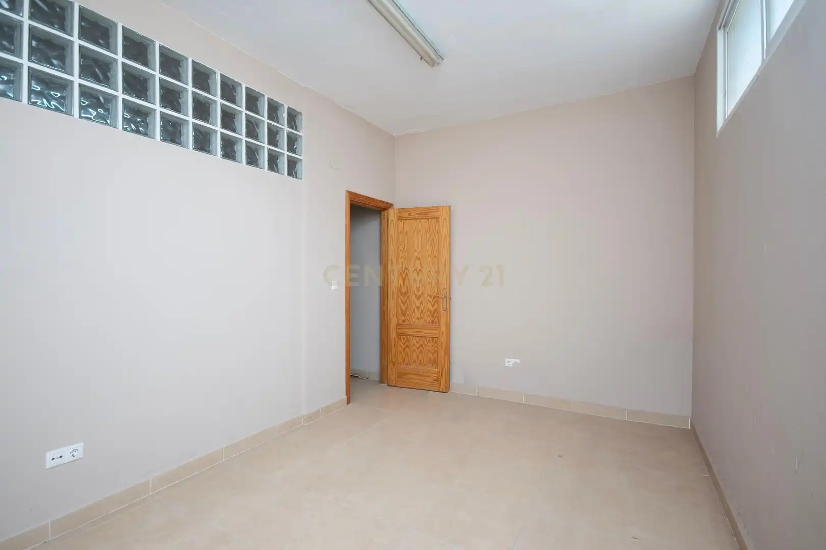 Casa adosada en venta en Alicante / Alacant con Aire acondicionado, Balcón y Piscina comunitaria