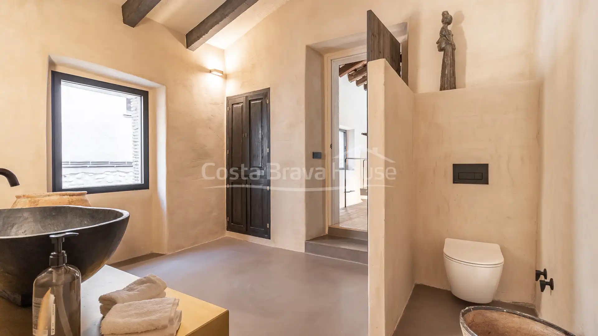 Country house zum Verkauf in Ventalló mit Klimaanlage, Heizung und Privatgarten