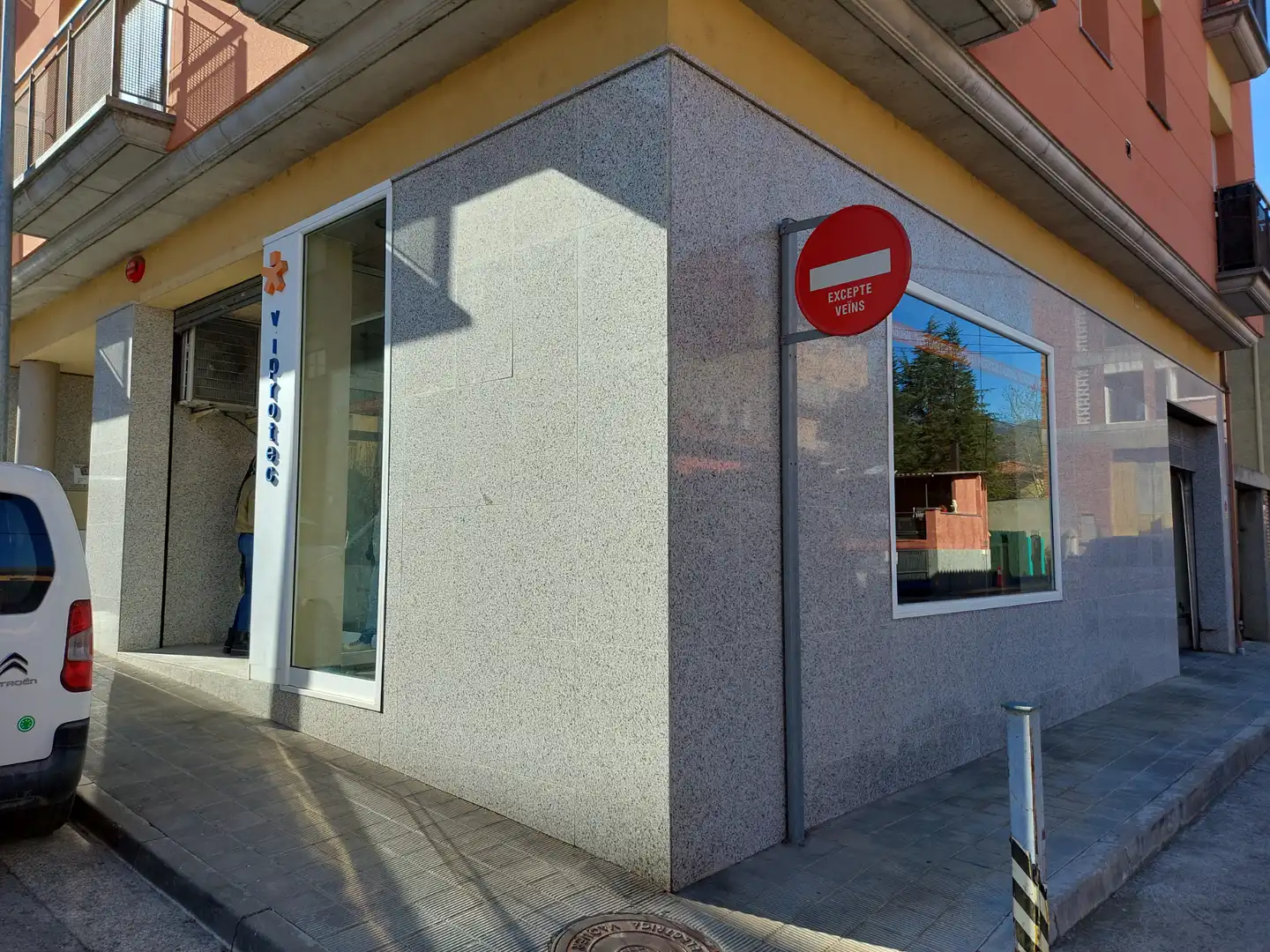 Local de lloguer en Ripoll amb Aire condicionat i Internet