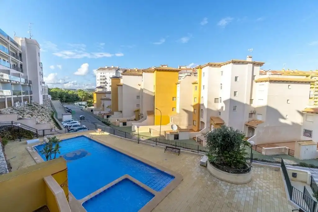 Apartment with terrace for sale in Calle Jacinto Verdaguer-Campoamor, imagen 8
