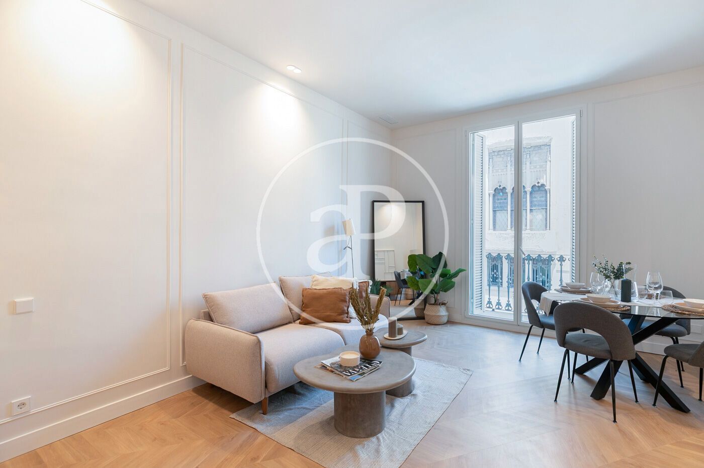Flat for sale in Via Laietana, Barri Gòtic