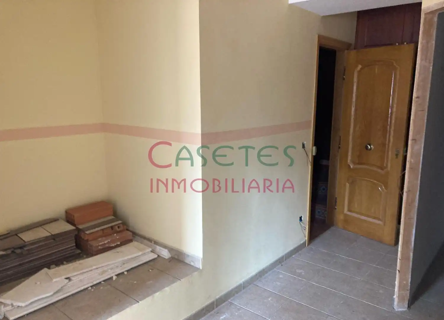 Houses for sale in Ademuz