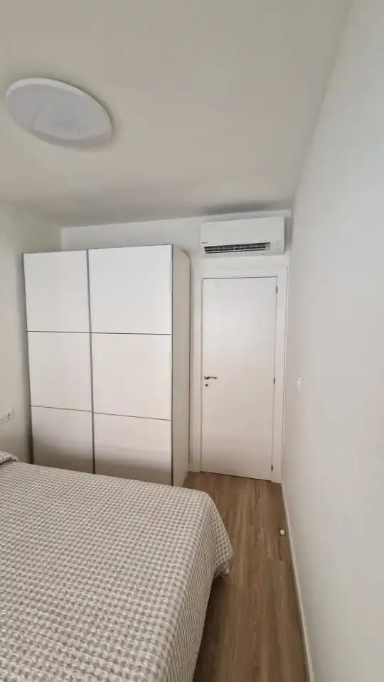 Wohnung zur Miete in Moncada mit Klimaanlage, Terrasse und Möbliert