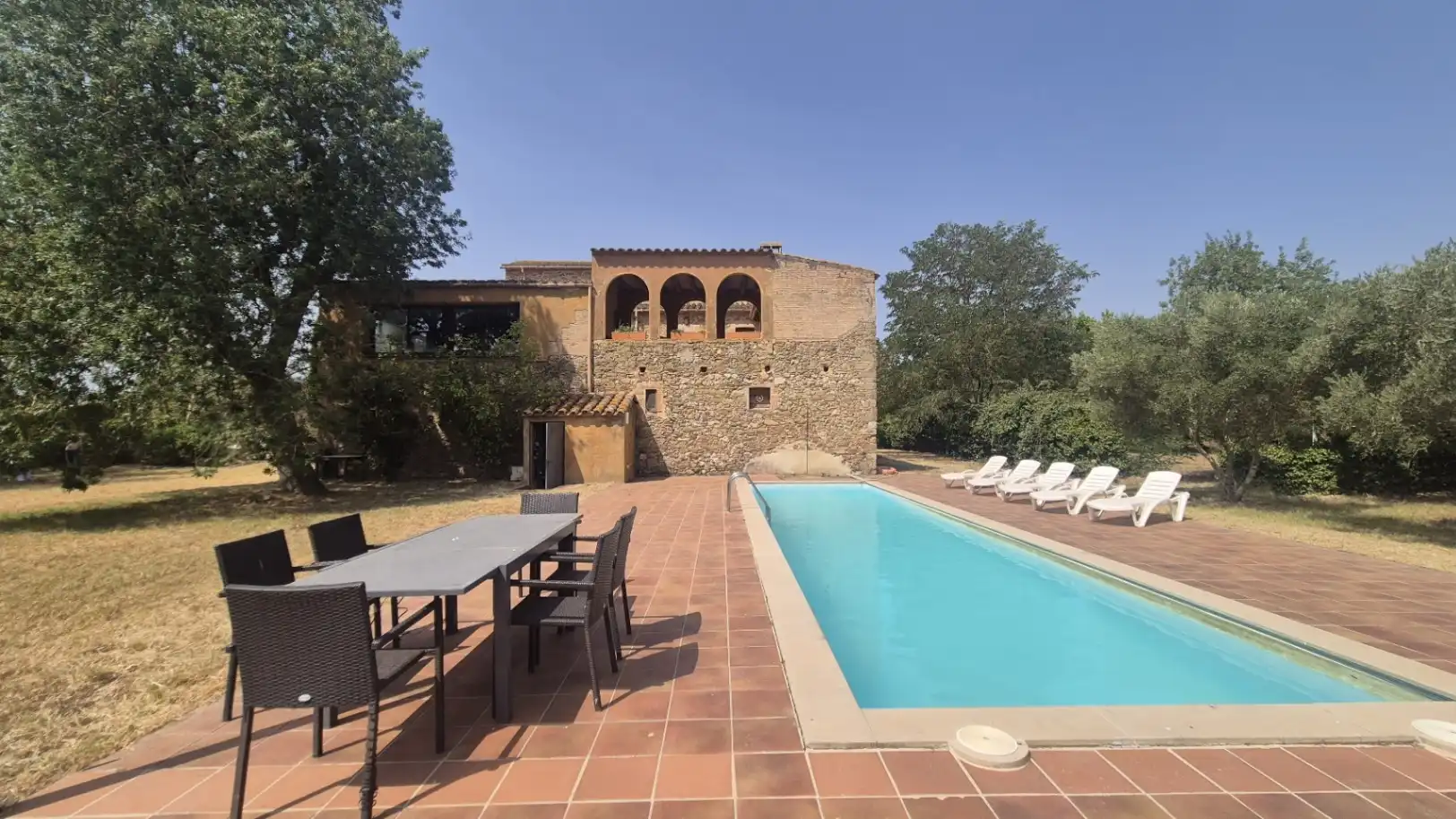 Piscina de Finca rústica en venda en Verges amb Calefacció, Jardí privat i Terrassa